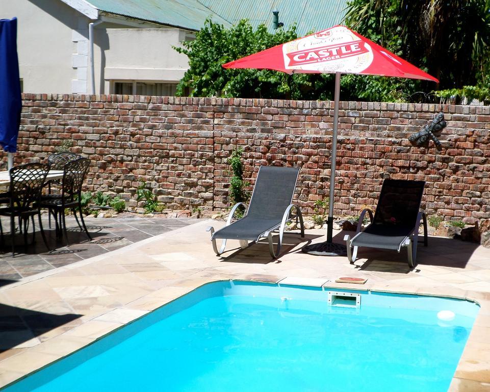 Ladismith Manor Hotel Exterior foto