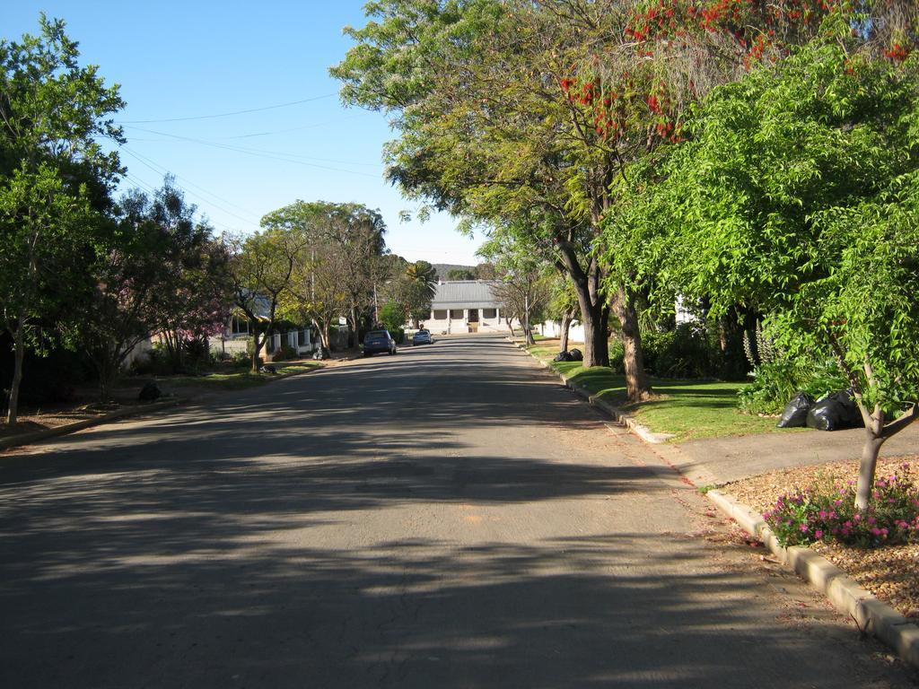 Ladismith Manor Hotel Exterior foto