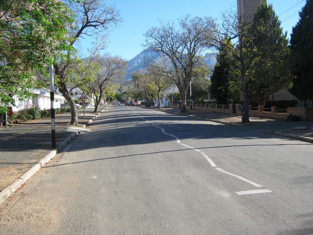 Ladismith Manor Hotel Exterior foto